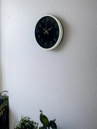 36 Cm Standart Krem Duvar Saati iegxx