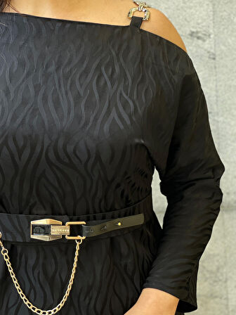 Favori Tekstil Büyük Beden Yeni Sezon: Jakarlı Omuz Dekolteli, Aksesuarlı İkili Takım