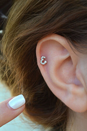 E Harfi Piercing Gümüş Renkli Harf Piercing E