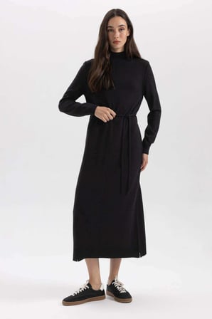 DeFacto Yarım Balıkçı Yaka Uzun Kollu Maxi Triko Elbise A9807AX23WNBK27