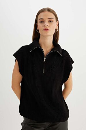 DeFacto Relax Fit Fermuarlı Yaka Selanik Kumaş Süveter C4849AX24AUBK27