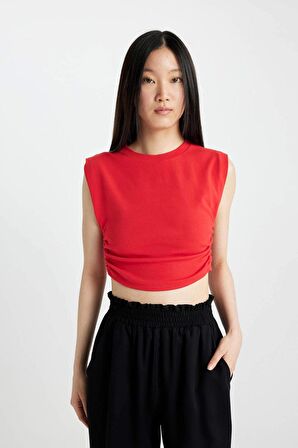 DeFacto Slim Fit Dar Kesim Bisiklet Yaka Basic Düz Kolsuz Kırmızı Tişört A9420AX24SPRD227