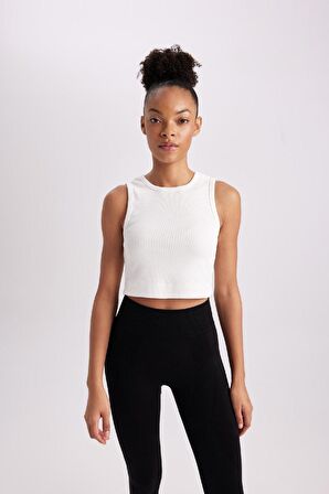 DeFactoFit Slim Fit Dar Kesim Bisiklet Yaka Ribana Basic Düz Sporcu Atlet Z6573AZ24SPER105