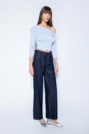 DeFacto Slim Fit Dar Kesim Omuzu Açık Basic Düz Uzun Kollu Bluz D4559AX24AUBE745