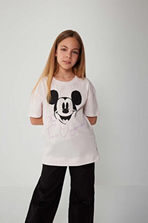 DeFacto Kız Çocuk Disney Mickey & Minnie Oversize Geniş Kalıp Bisiklet Yaka Kısa Kollu Tişört C1030A824SMPN423