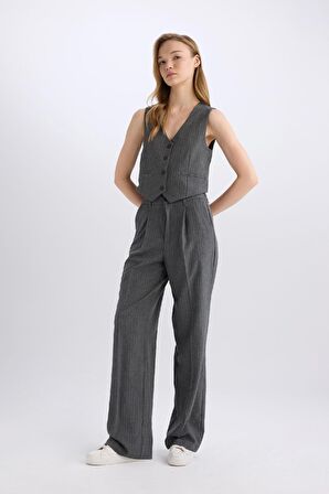 DeFacto Pantolon Wide Leg Çift Cepli Normal Bel Standart Boy Geniş Bol Paça D5066AX24AUAR61