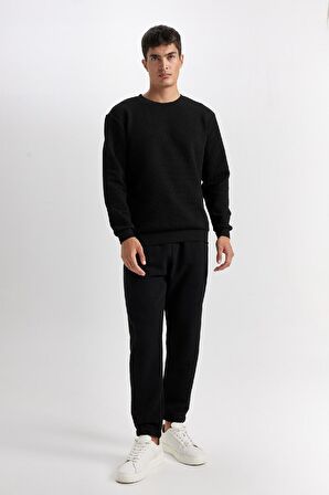 DeFacto Siyah Regular Fit Bisiklet Yaka Jakarlı Sweatshirt D5392AX24AUBK27
