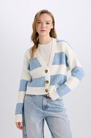 DeFacto Regular Fit V Yaka Çizgili Düğmeli Triko Hırka A2416AX24WNBE64