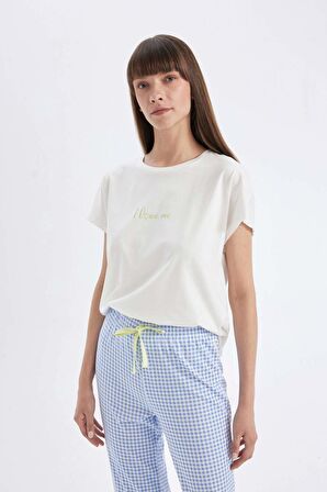 DeFacto Fall in Love Pijama Takımı Regular Fit Bisiklet Yaka Baskılı Kısa Kollu Üst Desenli Beli Lastikli Alt D3181AX24AUBE553