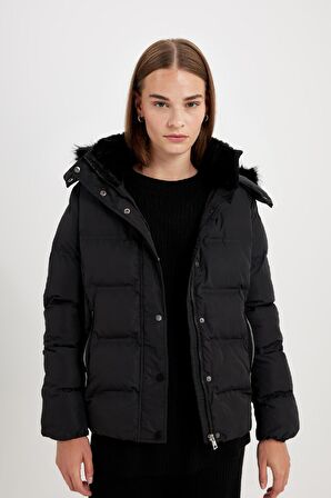 DeFacto Su İtici Puffer Şişme Mont Kapüşonlu Fermuar Çıtçıt Kapmalı Cepli C9523AX24WNBK27