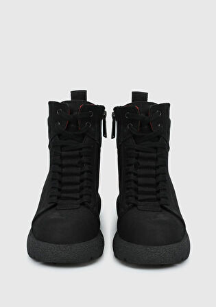 Siyah Deri Kadın Bot