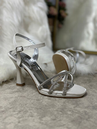 Kadın Abiye Üç Bantlı Sarmal Çapraz Taşlı Yüksek Topuklu Platform Bilekten Bağlı Gece Ayakkabı 6002