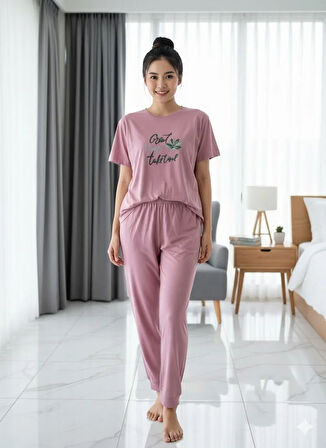 KADIN PEMBE KISA KOL PİJAMA TAKIM