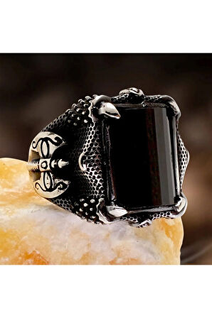 Erkek Siyah Oniks Taşlı Balta Detaylı Gümüş Yüzük