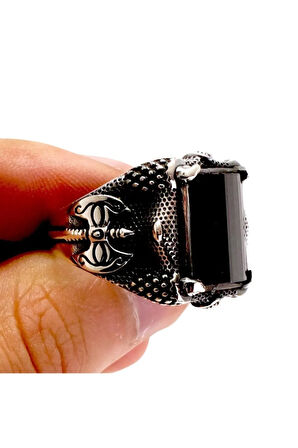 Erkek Siyah Oniks Taşlı Balta Detaylı Gümüş Yüzük