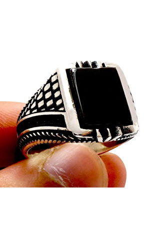 Mikro Bezemeli Oniks Taşlı Gümüş Erkek Yüzük