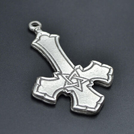 Ters Haç Kolye Ucu - Antik Gümüş Kaplama - Kod:212