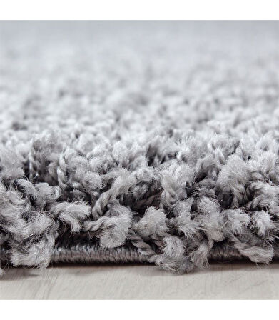 Yüksek Tüylü 30 mm Hav Yüksekliğinde Düz Açık Gri Renkli Shaggy Halı