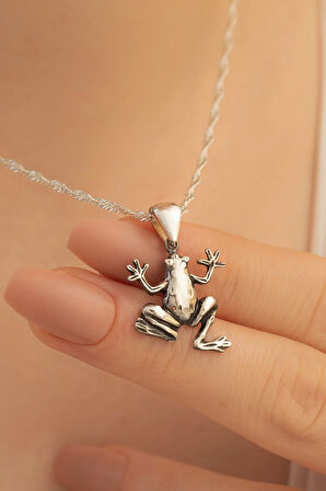 Kurbağa Figürlü Kadın Gümüş Kolye