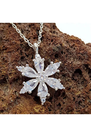 Kadın Damla Taşlı Çiçek Figürlü Gümüş Kolye