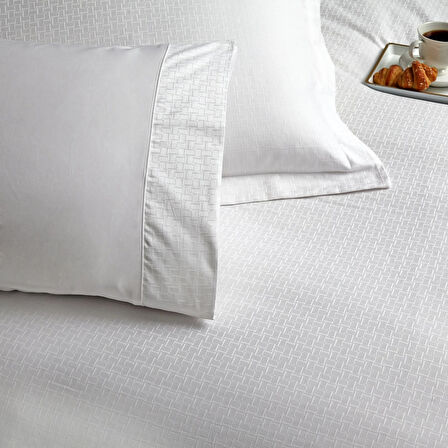 Linens White Collection Logo Pamuk Jakar Saten Çift Kişilik Nevresim Kılıfı Beyaz