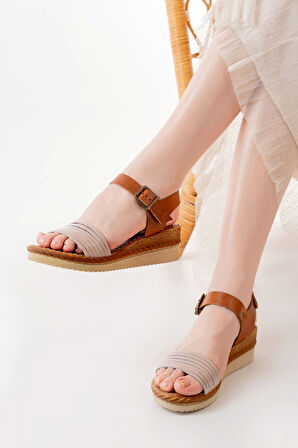 Bej Ortopedik Hakiki Deri Dolgu Kadın Sandalet