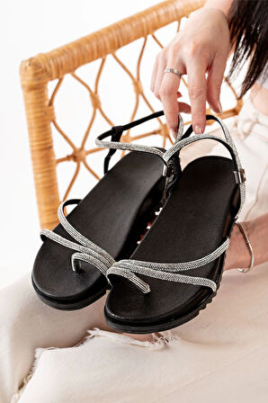 1001-1101 Siyah Gümüş Taşlı Günlük Kadın Sandalet