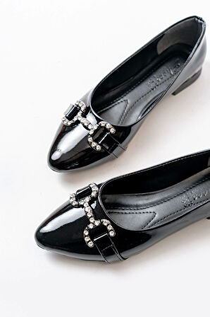 İNF-133 Siyah Rugan Taşlı Tokalı Günlük Kadın Babet