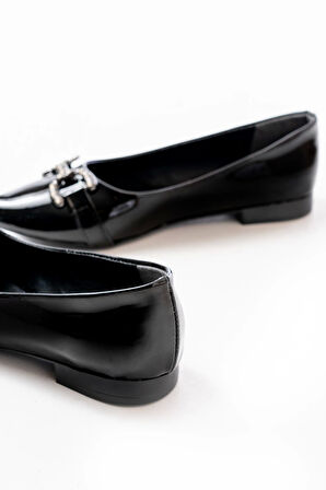 İNF-133 Siyah Rugan Taşlı Tokalı Günlük Kadın Babet