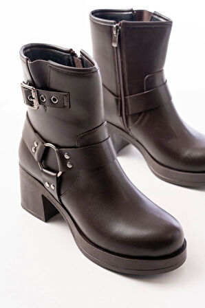 Kahverengi Toka Aksesuarlı Fermuarlı Kalın Topuklu Günlük Kadın Bot