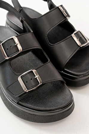 Siyah Dolgu Topuk Kadın Sandalet