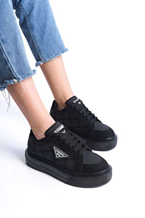 Prag Bağcıklı Ortopedik Taban Desenli Kadın Sneaker Spor Ayakkabı  St - Siyah