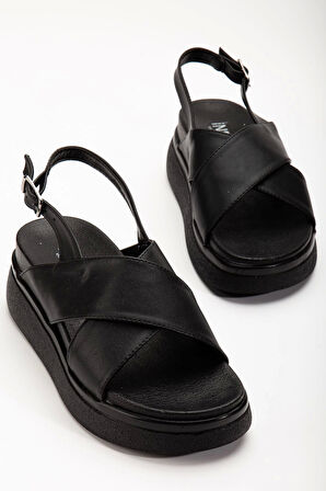 Siyah Dolgu Topuk Kadın Sandalet