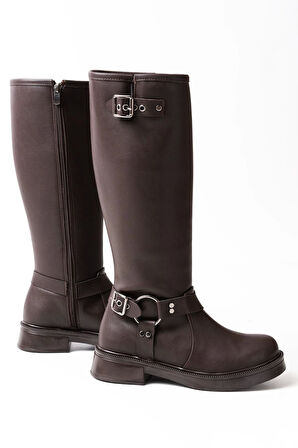 Kahverengi Toka Aksesuarlı Fermuarlı Günlük Kadın Çizme