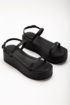 Siyah Dolgu Topuk Kadın Sandalet