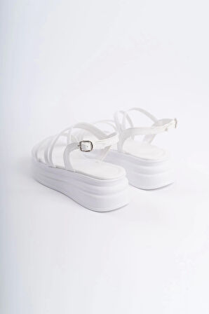 Natalıe İnce Tokalı Şerit Detaylı Ortopedik Taban Kadın Sandalet Bt - Beyaz