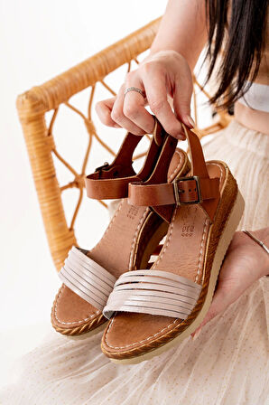 Bej Ortopedik Hakiki Deri Dolgu Kadın Sandalet