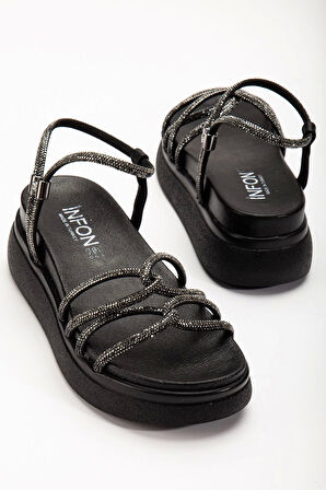 Siyah Dolgu Topuk Kadın Sandalet