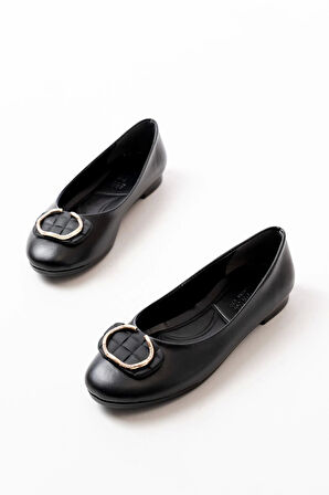 İNF-325 Siyah Tokalı Aksesuarlı Günlük Kadın Babet