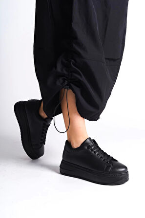 Bıana Bağcıklı Ortopedik Taban Kadın Sneaker Spor Ayakkabı St - Siyah