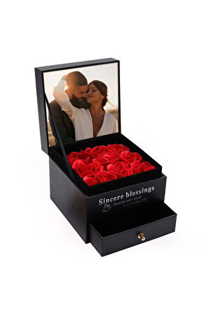 Siyah Gül Kutusu