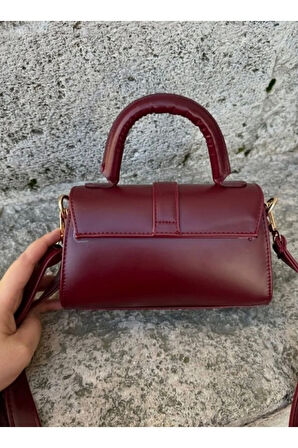 Kapaklı Çapraz Uzun Omuz Askılı Kadın El ve Kol Çantası