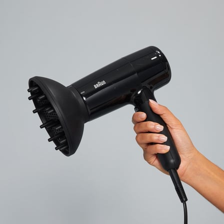 Braun BRHD225E Hd2.2 Iontec Difüzörlü Saç Kurutma Makinesi 2200W, 2 Başlıklı, 3 Kademe Isı Ayarı