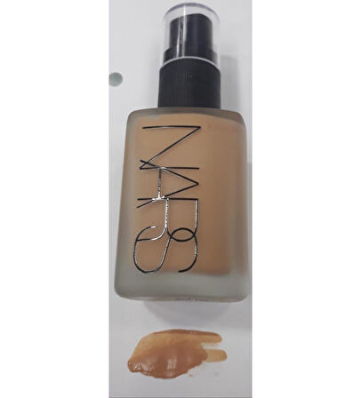 Nars Sheer Matte Fondöten Refill Syracuse Med/Dark1