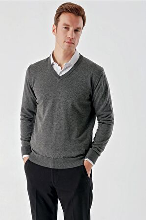 Slimfit V Yaka Düz Basic Model Pamuklu Erkek Uzun Kol Triko Kazak