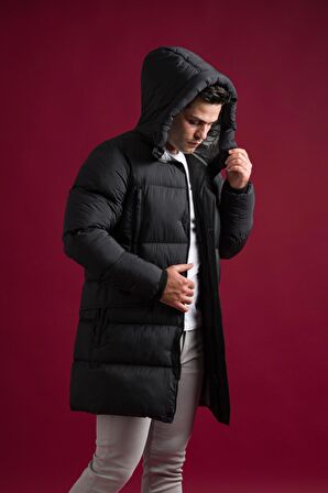 Slimfit Kapşonlu Çıtçıt Ve Fermuar Kapamalı Yan Ve Gögüs Fermuar Cepli Yoğun Elyaf Dolgulu Uzun Mont