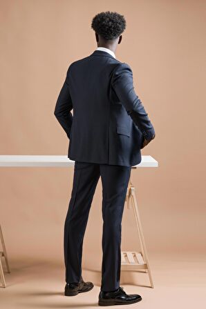 Carutte Slimfit Sivri Yaka Çift Pileli Dokulu Kumaş Yelek Kombinli Takım Elbise