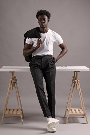 Carutte Slimfit Sivri Yaka Torba Cep Düz Kumaş Pileli Pantolon Takım Elbise