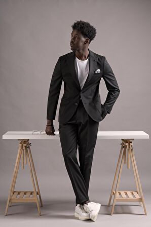 Carutte Slimfit Sivri Yaka Torba Cep Düz Kumaş Pileli Pantolon Takım Elbise