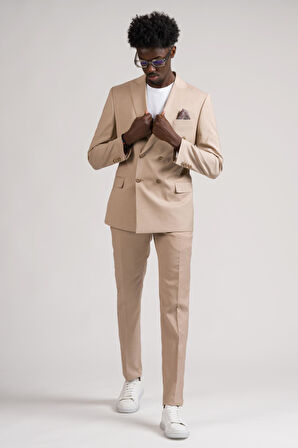 Adimo Slimfit Sivri Yaka Çift Yırtmaçlı İnce Çizgili Kruvaze Takım Elbise 